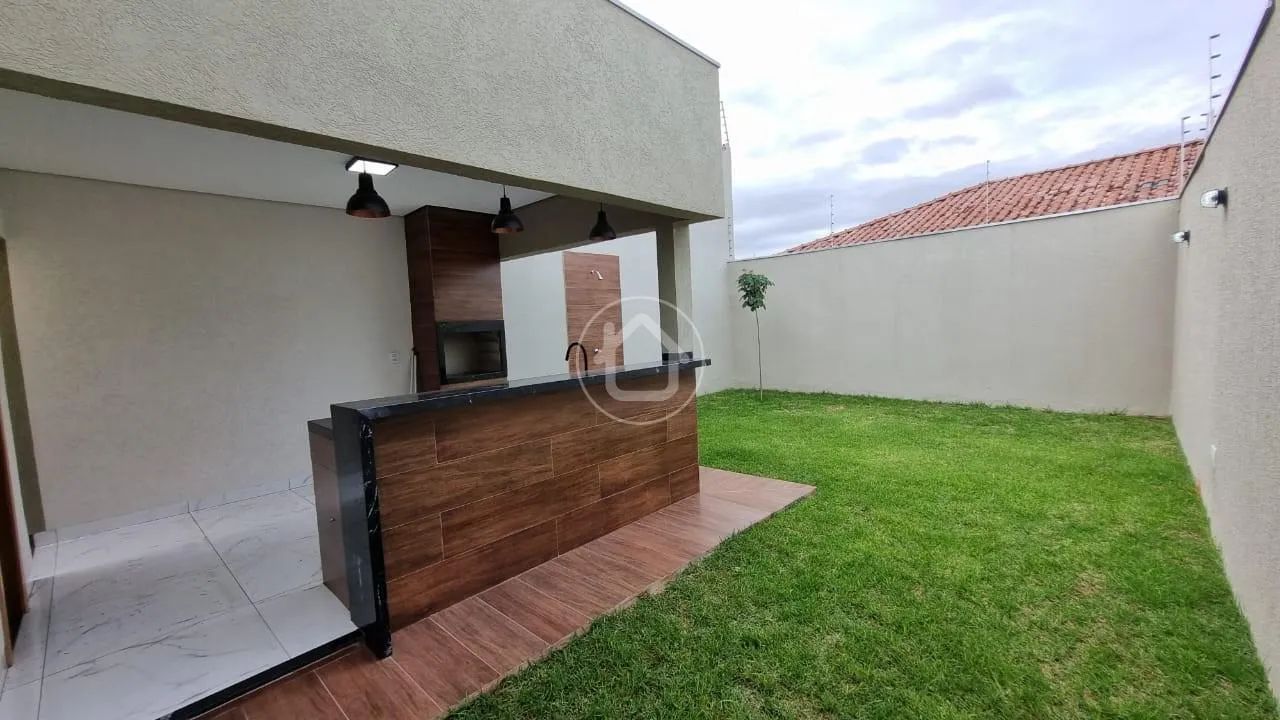 CASA COM ÁREA GOURMET E PISCINA - Foto 2