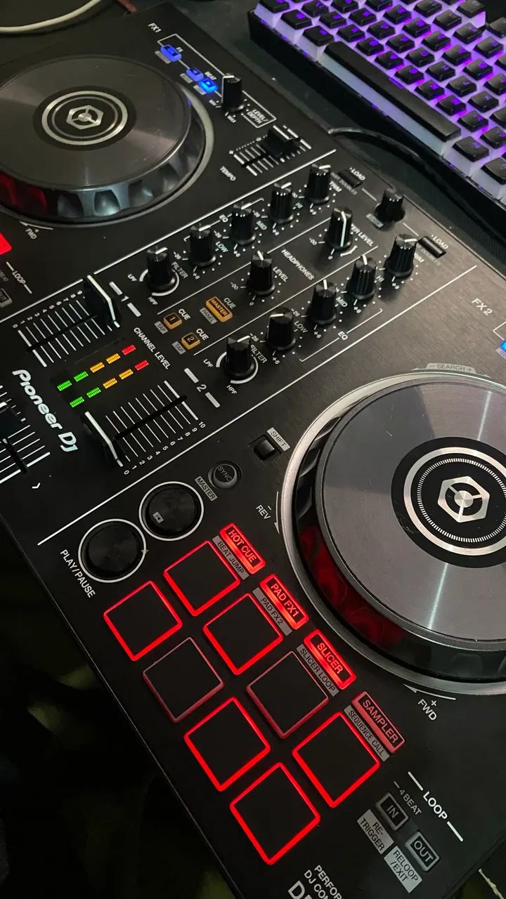 Controladora DDJ-RB com Hard Case Maleta Pionerr
