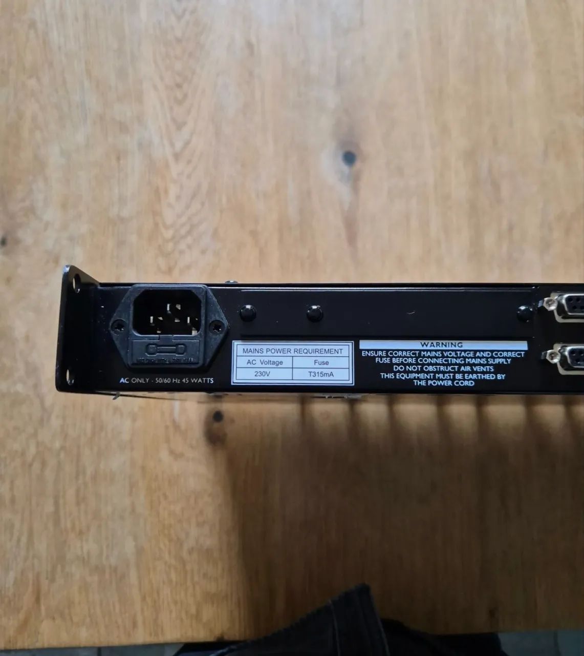 Focusrite OctoPre Platinum - 8 Pré-Amplificadores de Microfone + Cabo DB25 - Foto 4