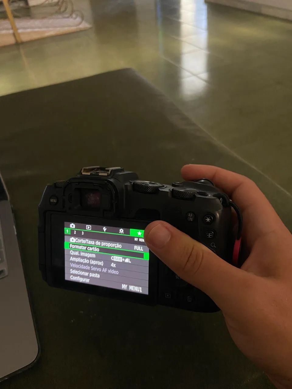 Câmera Canon RP - Foto 5