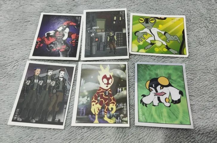 Figurinhas Ben 10 + Tazo Fantasmático 