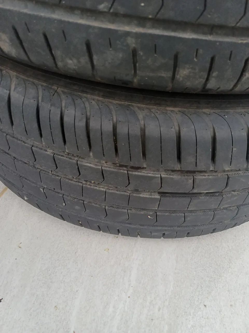 Aro com pneu original asx Mitsubishi aro 17 pneu quase zero so pneu paguei 4k