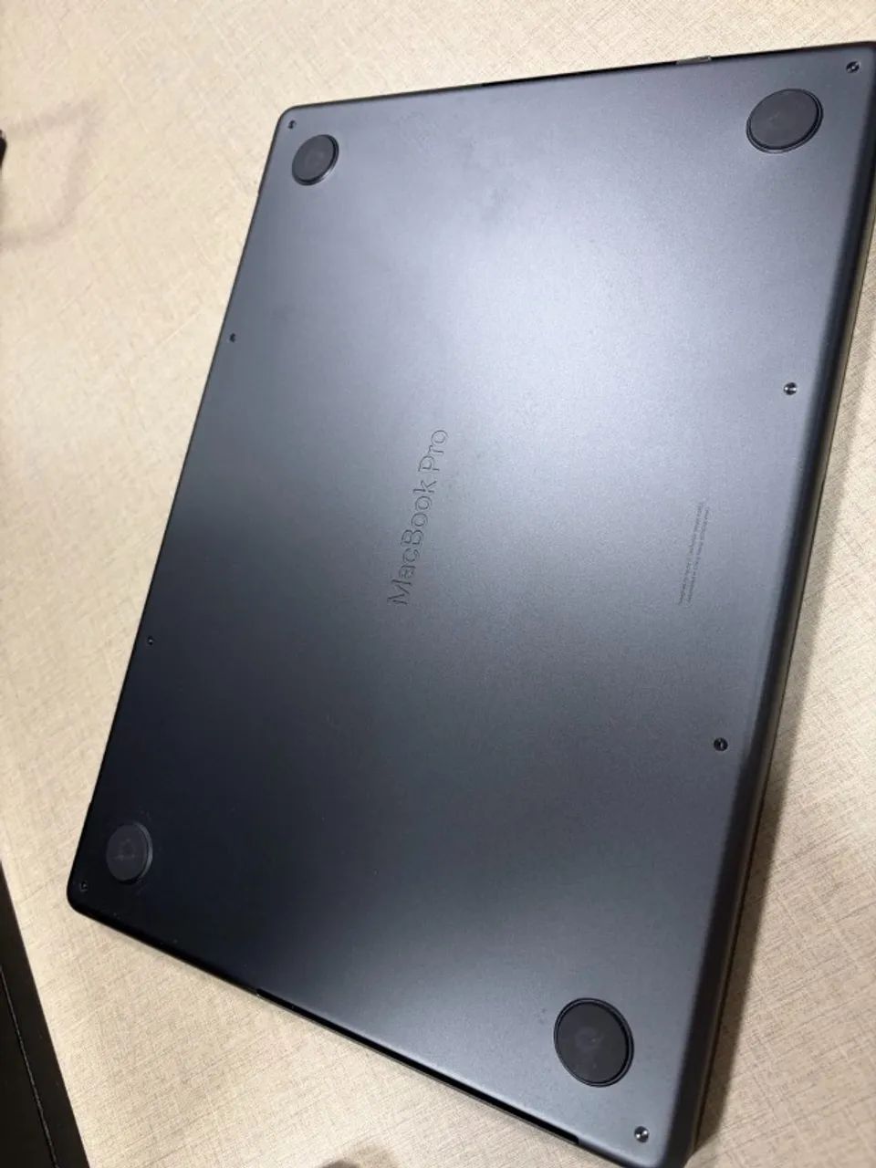 MacBook Pro M3 18GB/512 - Foto 4