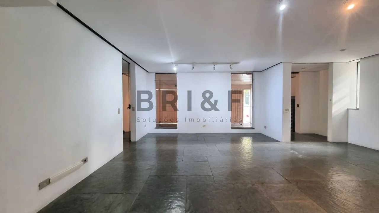 SOBRADO COMERCIAL E RESIDENCIAL COM 137M², 2 QUARTOS, 1 SUÍTE E 2 VAGAS NO MORUMBI - Foto 3