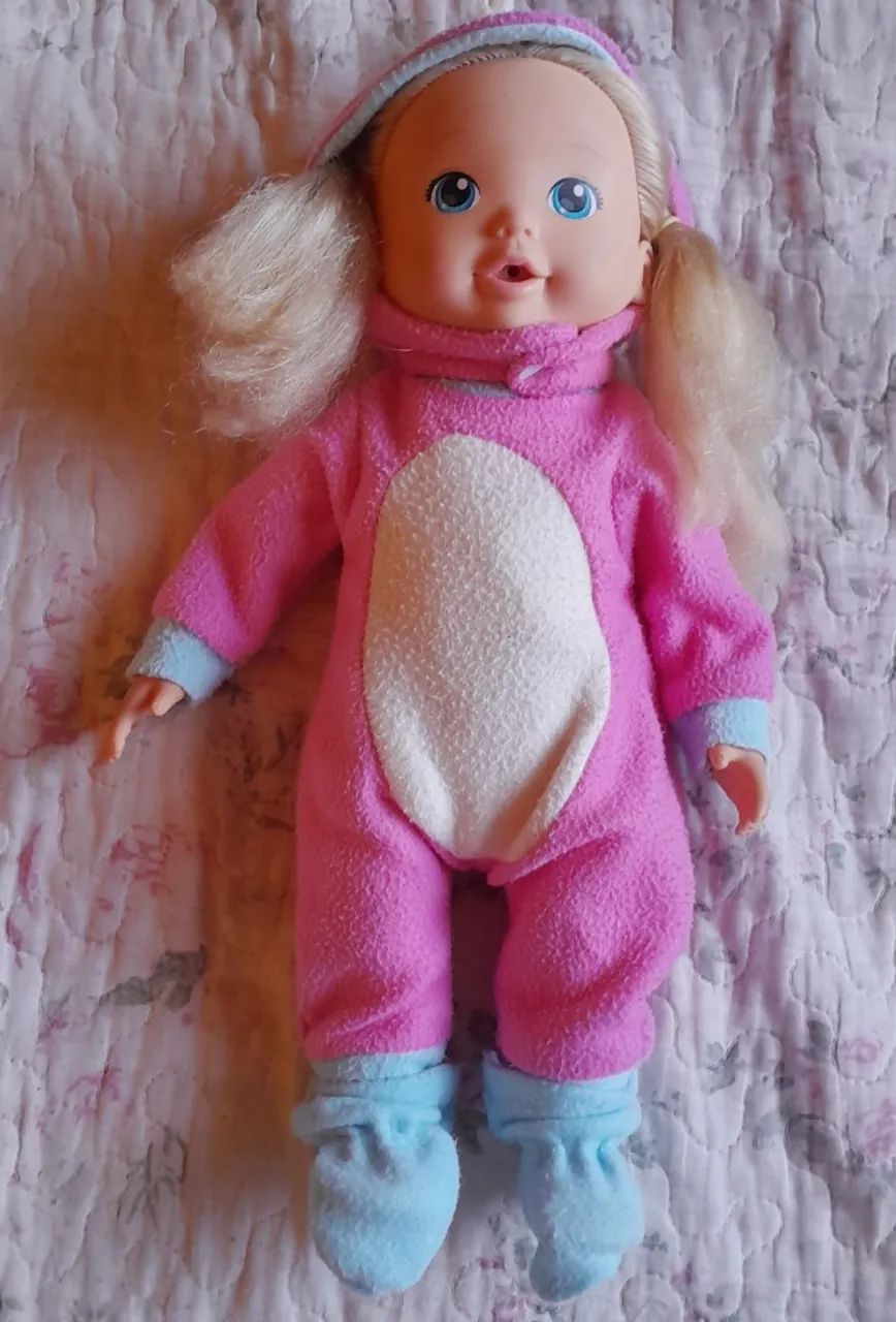 Boneca com pijama unicornio