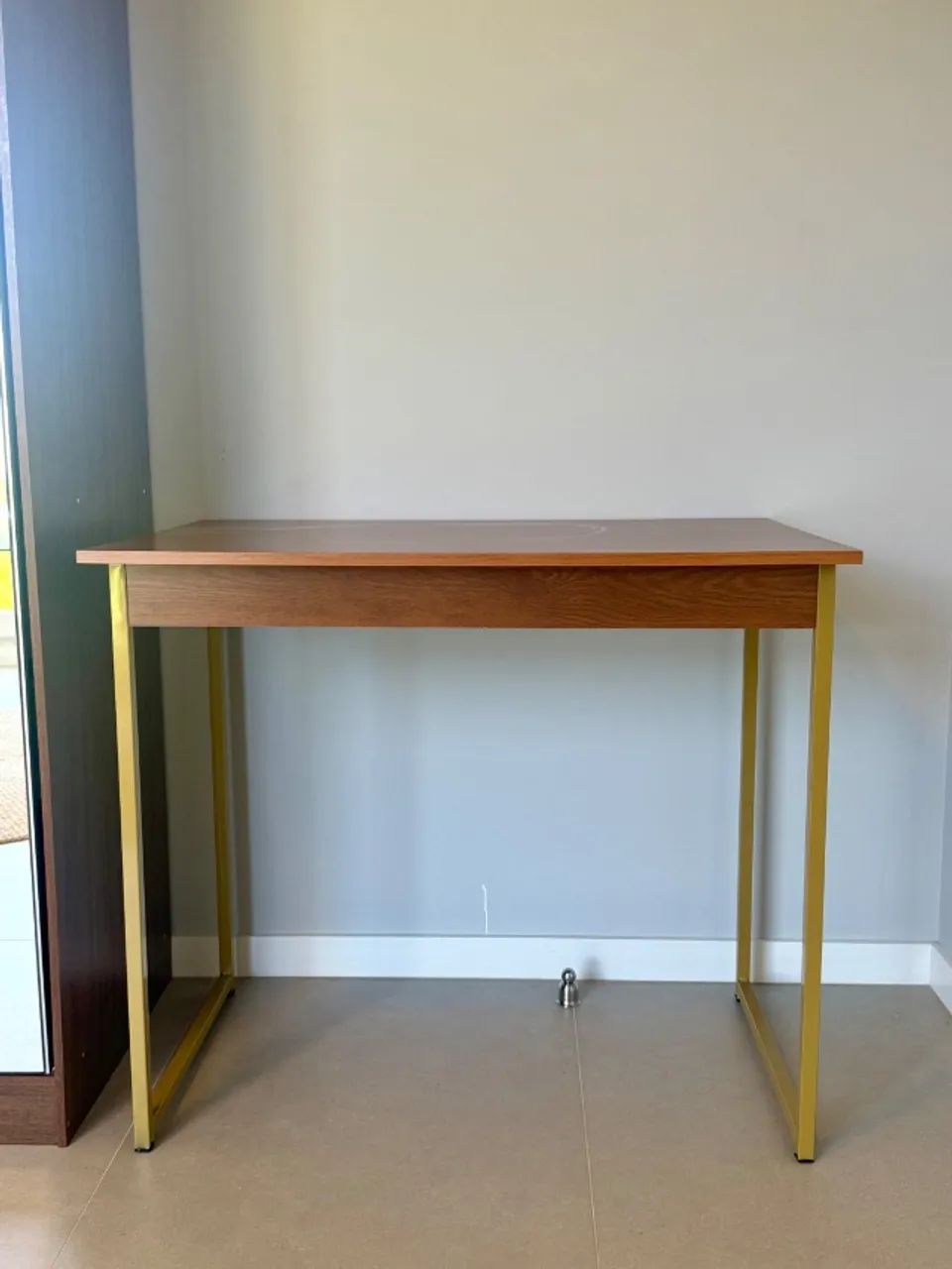 Mesa para Estudo Freijó com Dourado