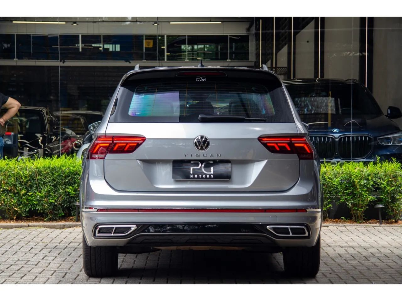 Volkswagen Tiguan Allspac R-Line 300 TSI 2.0, foto 7 de 16