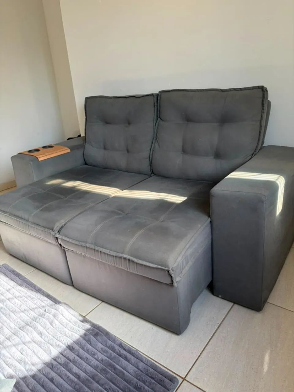 Sofá Retrátil e Reclinável 2 Lugares Cinza - Excelente Estado - Foto 2