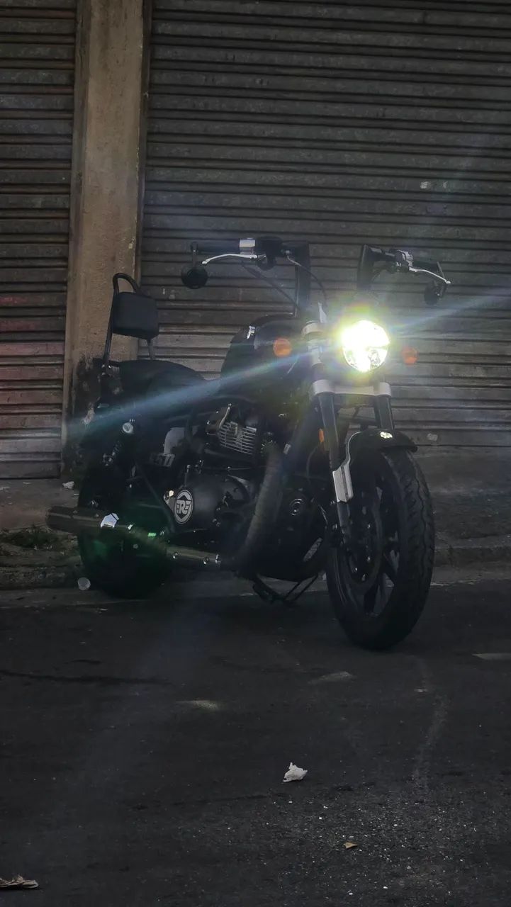 Super Meteor 650 - Foto 2