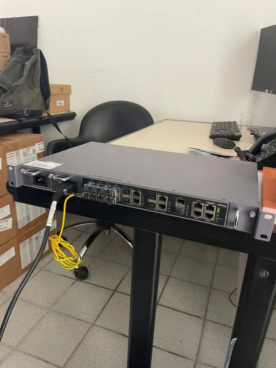 VENDO OLT INTELBRAS GPON 8 PORTAS - Foto 3