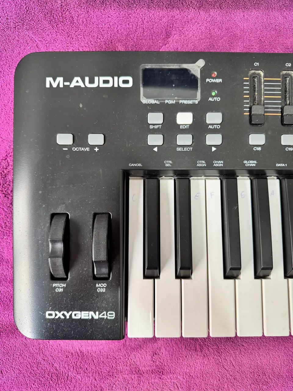 Controladora Midi Oxygen 49 (M-Audio) - Foto 3