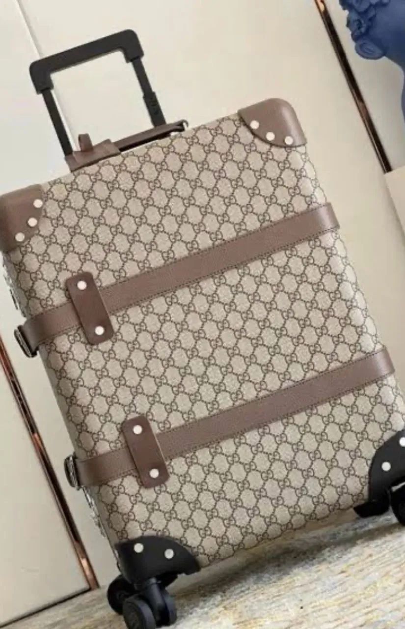 Mala Gucci essa é de babar 