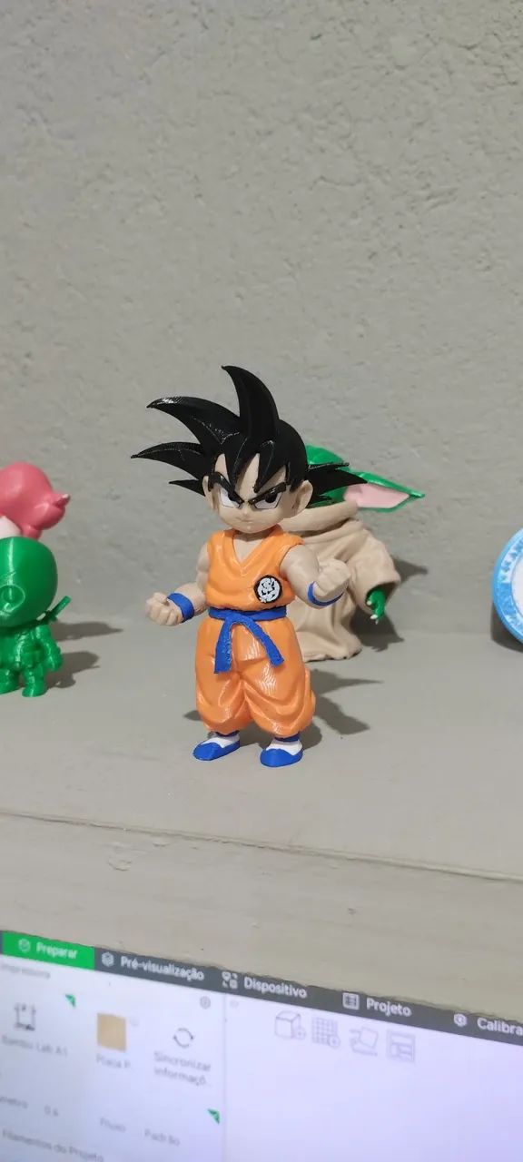 Goku chaveiro ou estatueta 