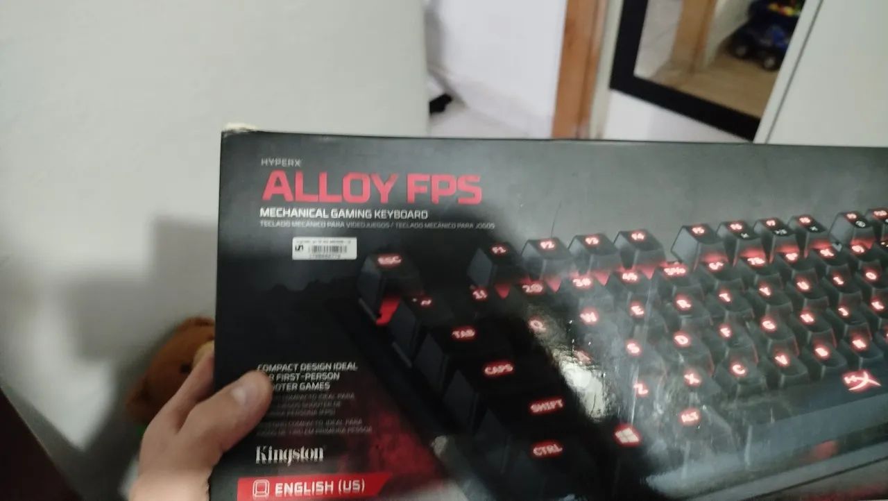 Fone hyper x revolver + Logitech pro e periféricos  - Foto 4