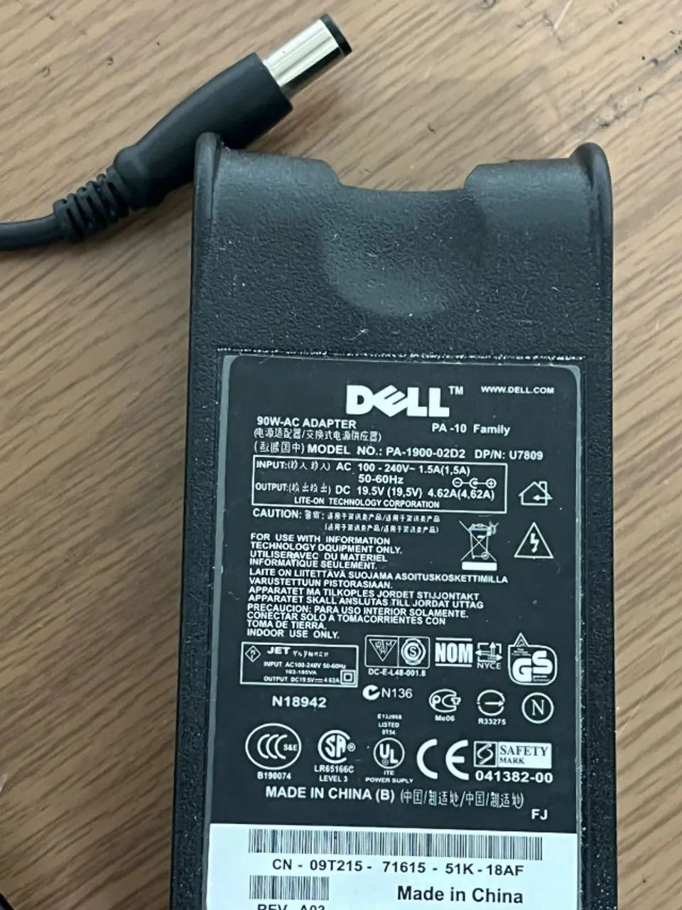 Carregador de notebook Dell 90w - Foto 2
