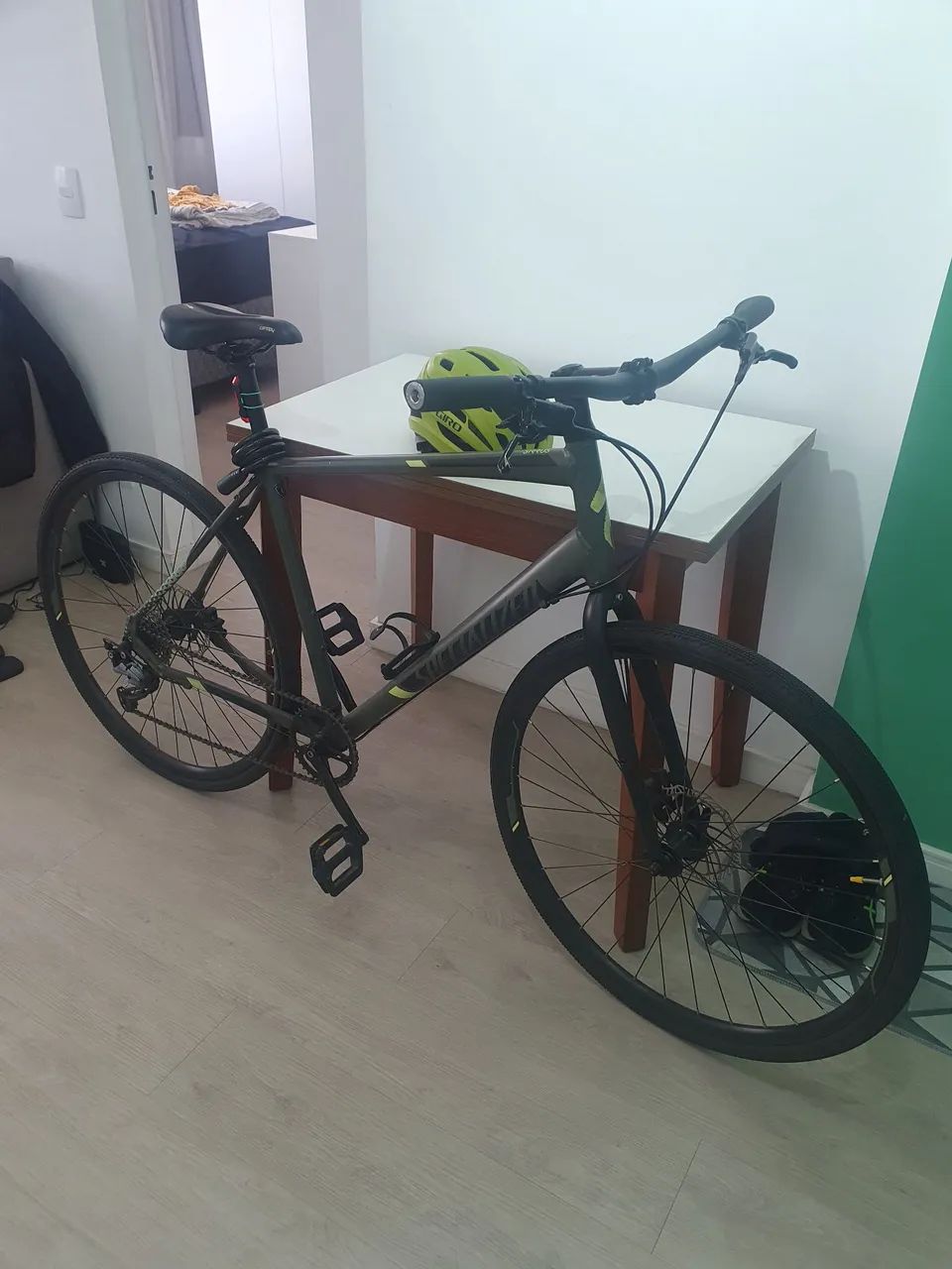 Specialized SIRRUS híbrida 