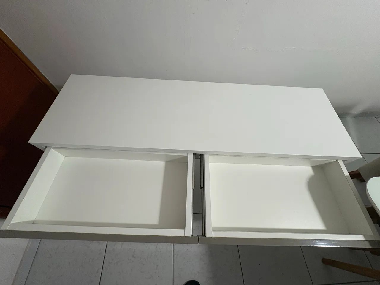 Mesa Escrivaninha Com Gaveta na Cor Branca - Foto 2