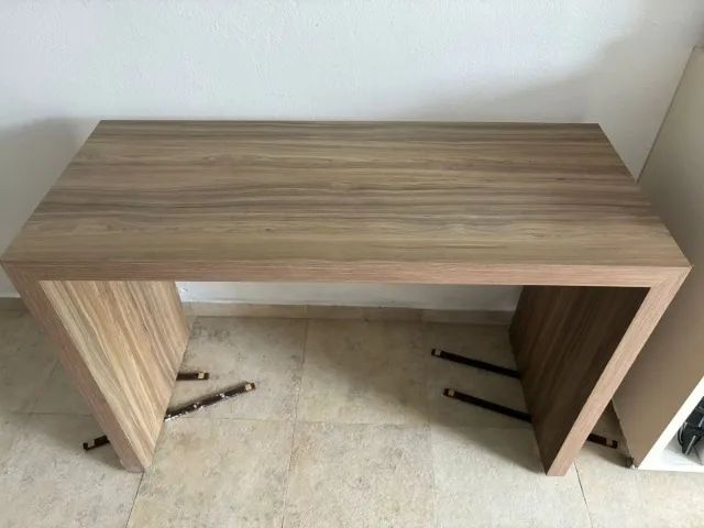 Escrivaninha com cadeira - Foto 3