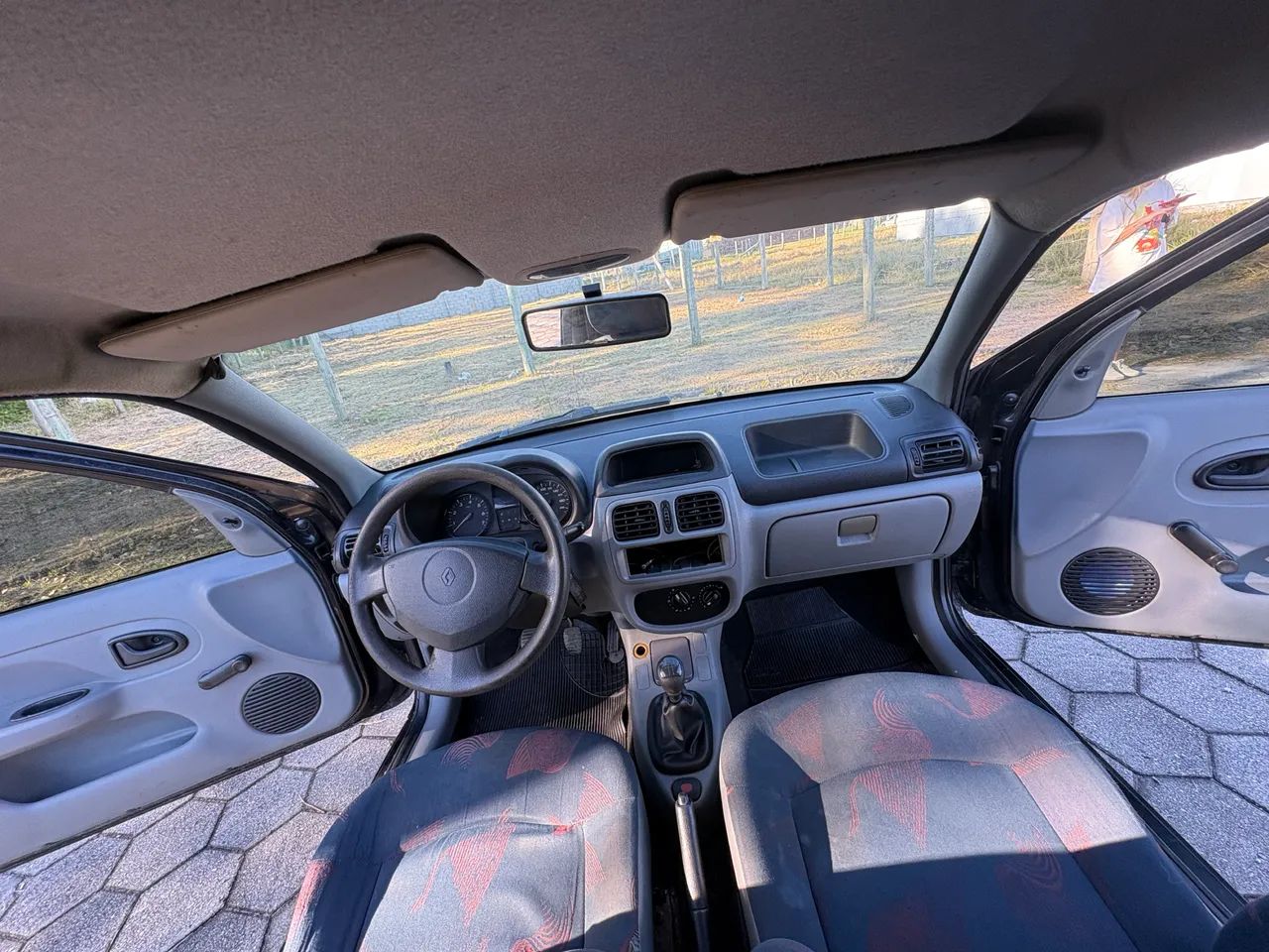 Renault Clio Hi-flex 1.0 16V 3P 2012 - Foto 3