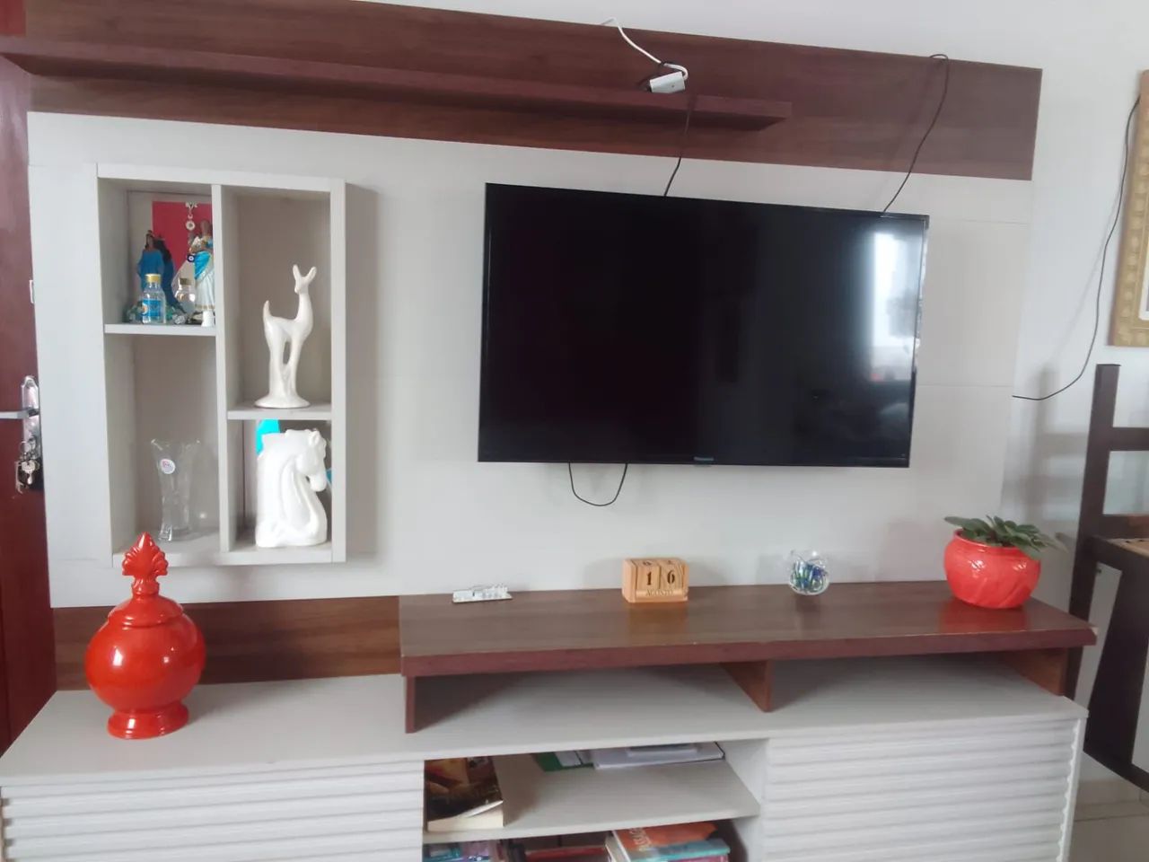 Vende-se estante em ótimo estado  - Foto 5