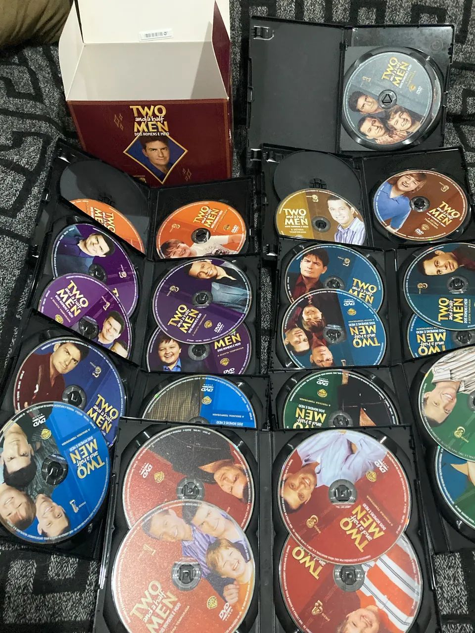 Box DVD Two and a Half Men - Foto 5