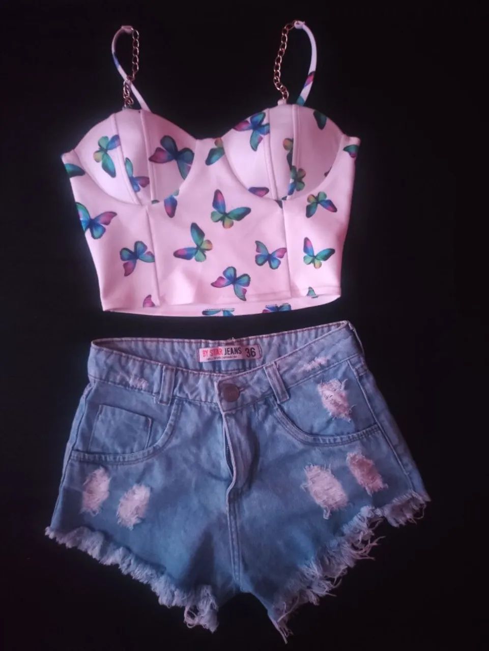 Conjunto cropped corset neoprene + short jeans 