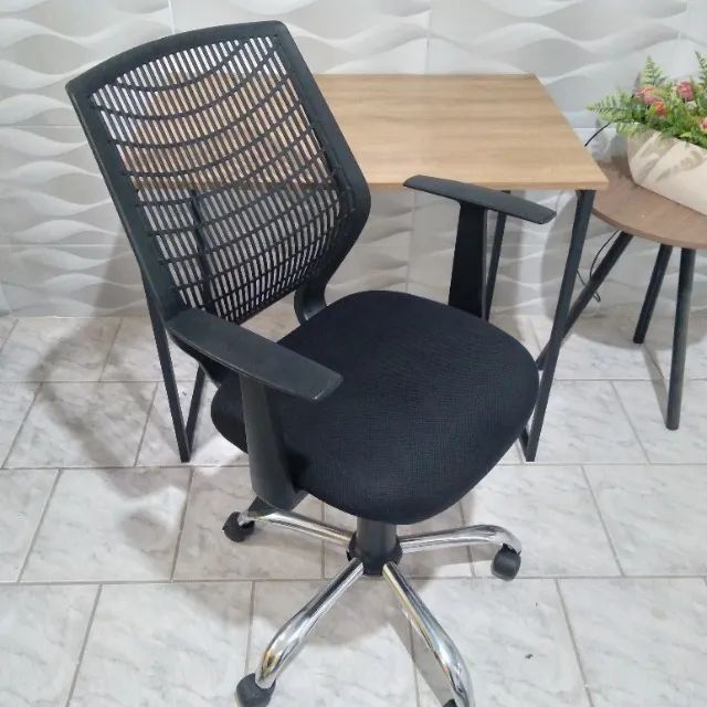 Cadeira de escritório com mesa - Foto 2