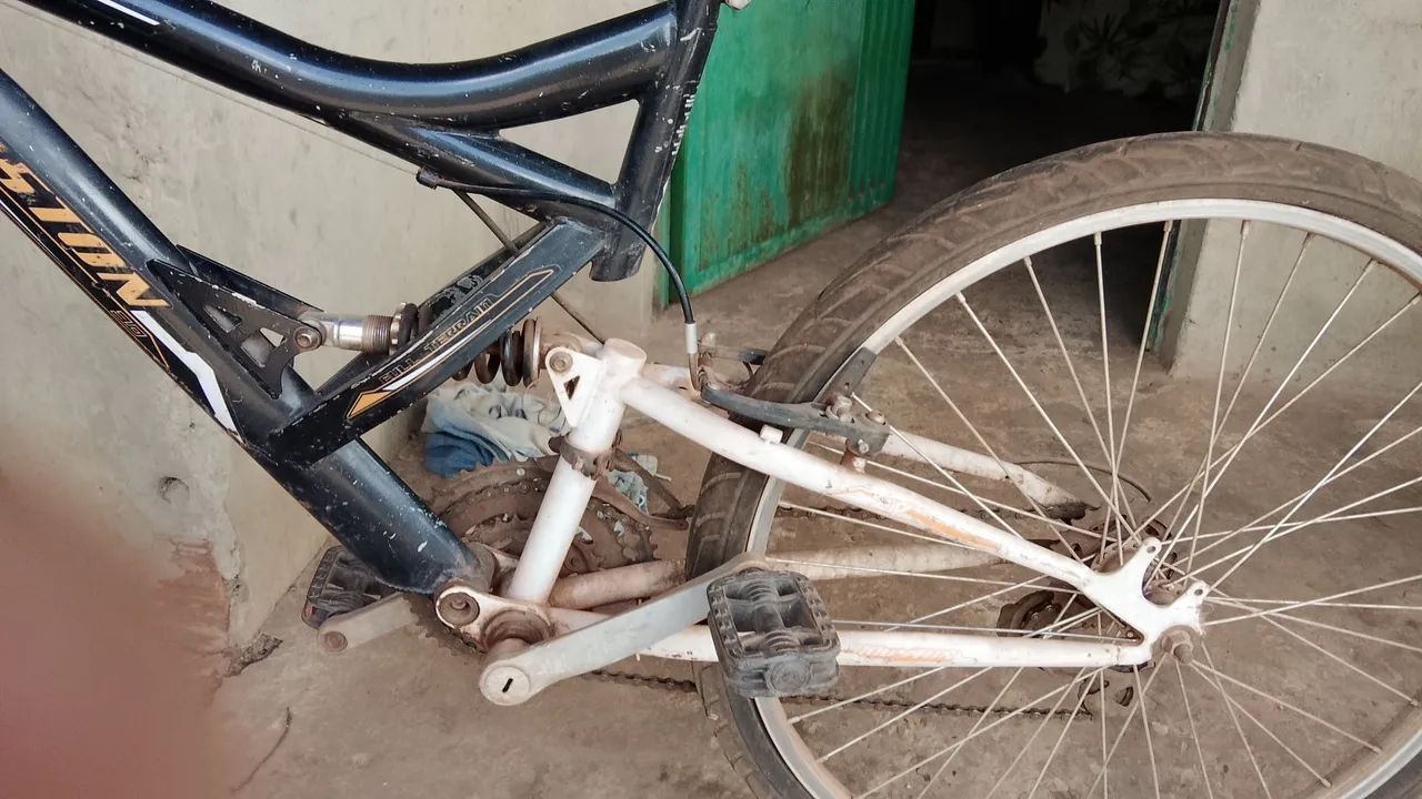 BICICLETA HOUSTON SLINGER COM ALGUMAS AVARIAS  - Foto 2