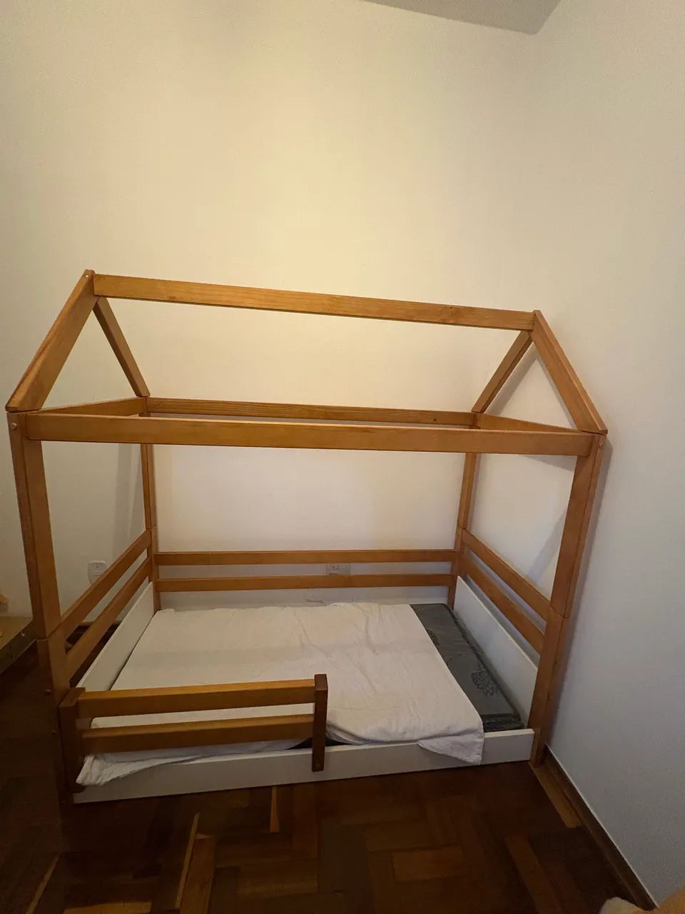 Mini cama casinha 