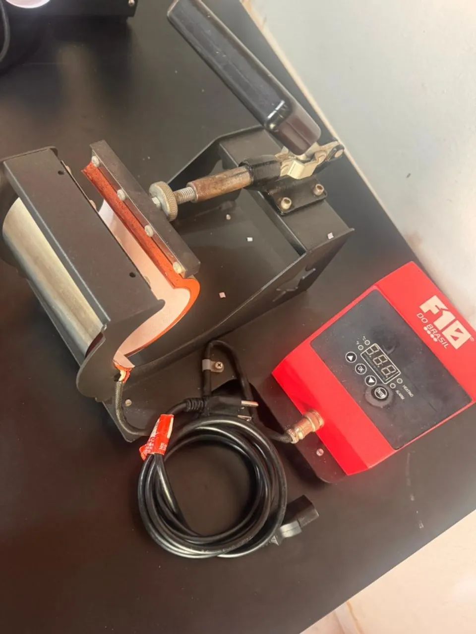 Prensa Térmica para personalização de Canecas Squeezes Copos Cilíndricas