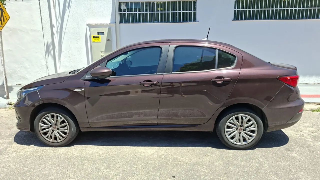 Fiat Cronos Drive 1.3 8V Flex 2020 - Foto 2