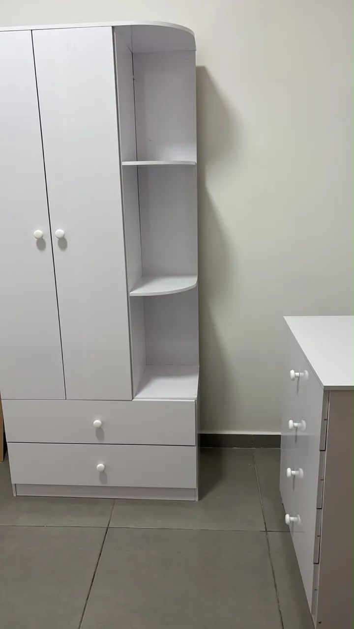 Guarda roupa pra bebe 