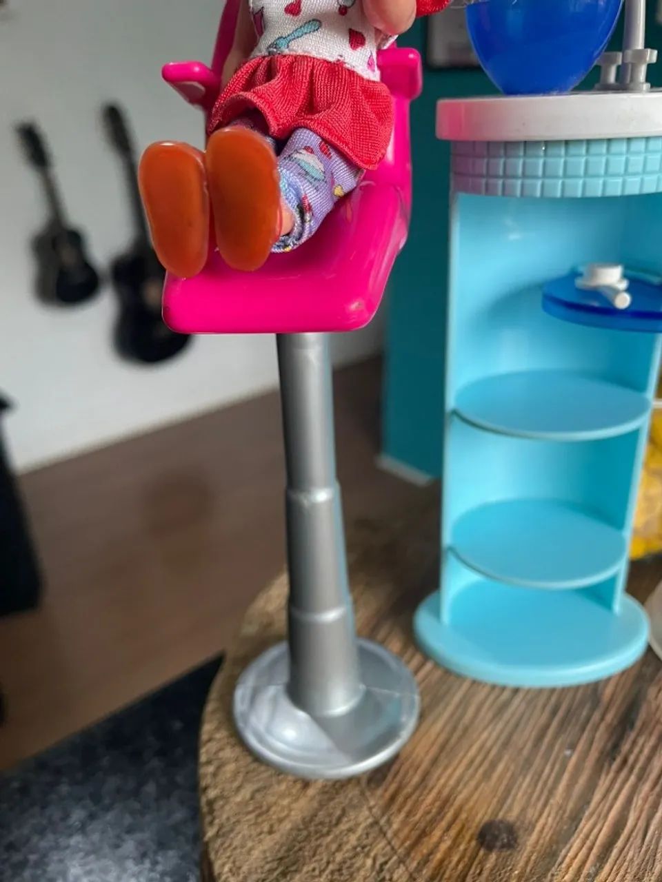 Boneca Barbie Dentista com Kelly e Acessórios - Usada - Foto 4