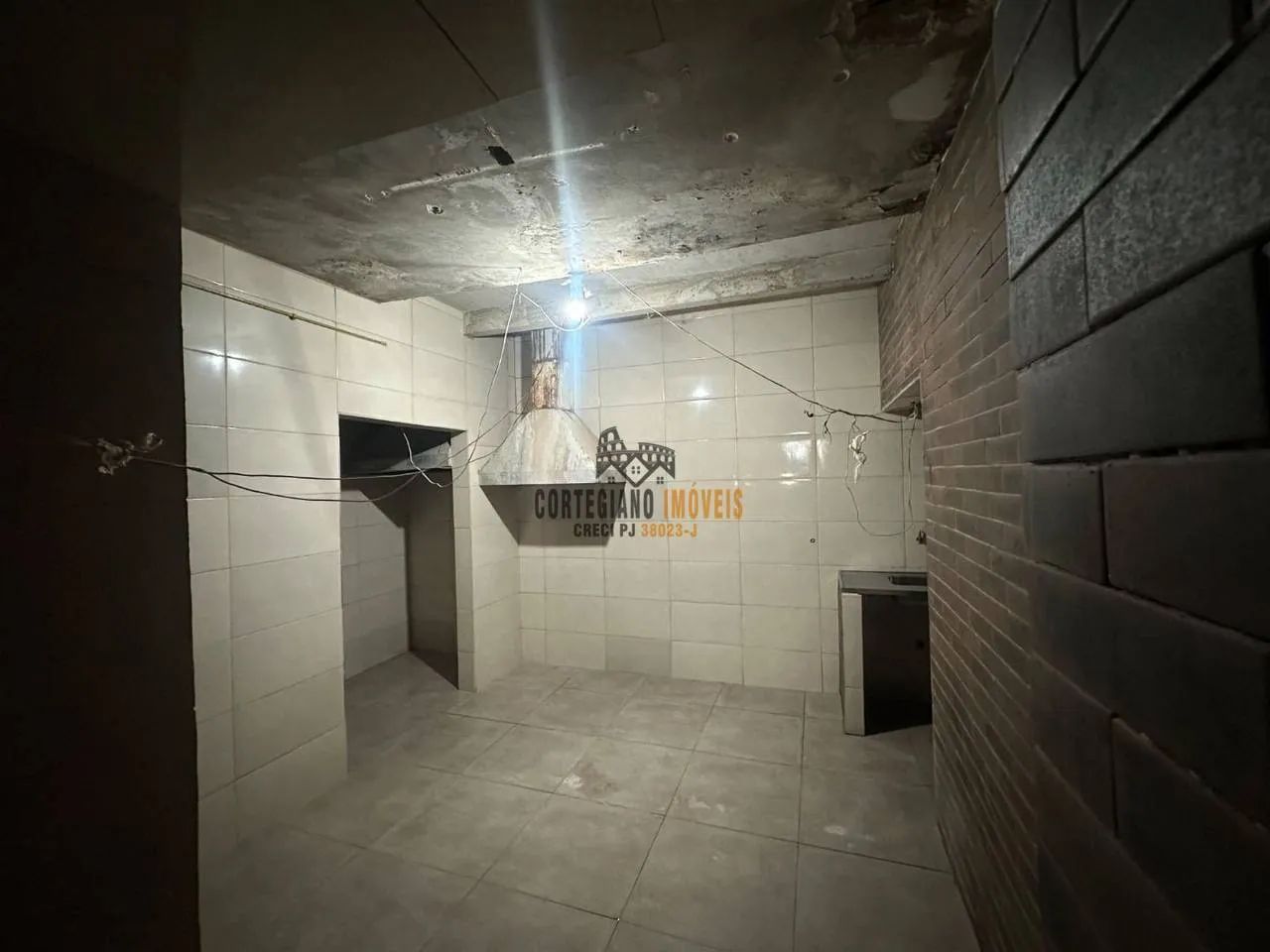 SOBRADO 500M2 NO CENTRO PROX. A PREFEITURA COM ELEVADOR - Foto 2