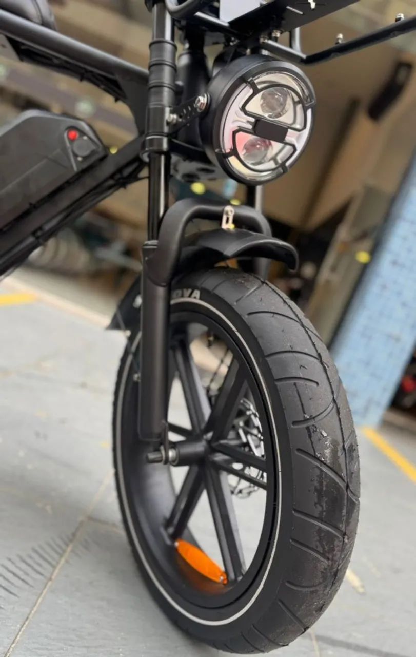 Bicicleta elétrica V8 pro  modelo 2027 com som6 - Foto 2