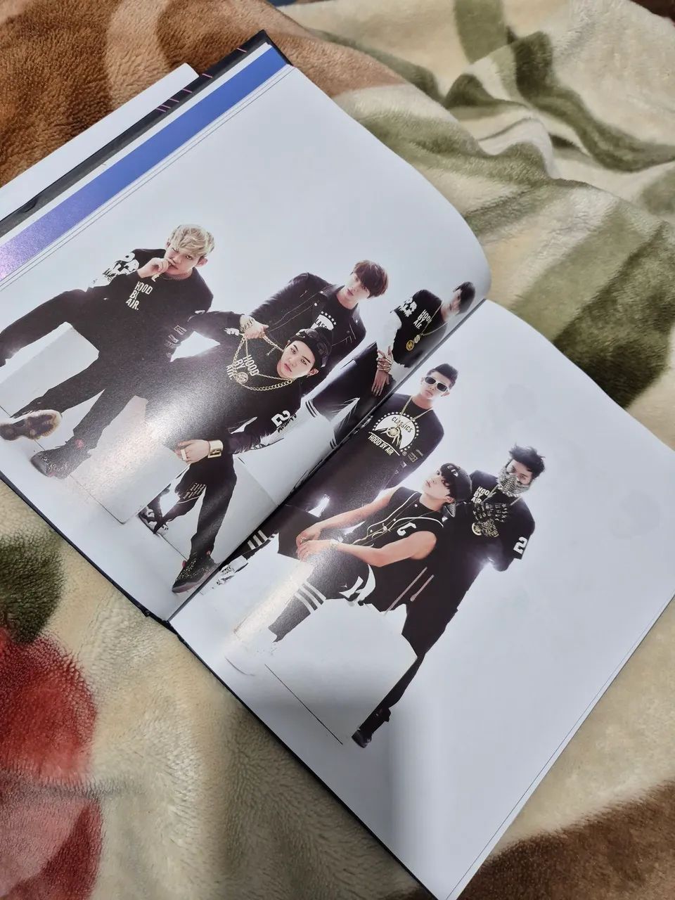 しおり 1 bts Livro BEYOND THE STORY uma história dos 10 anos de BTS - Livros e