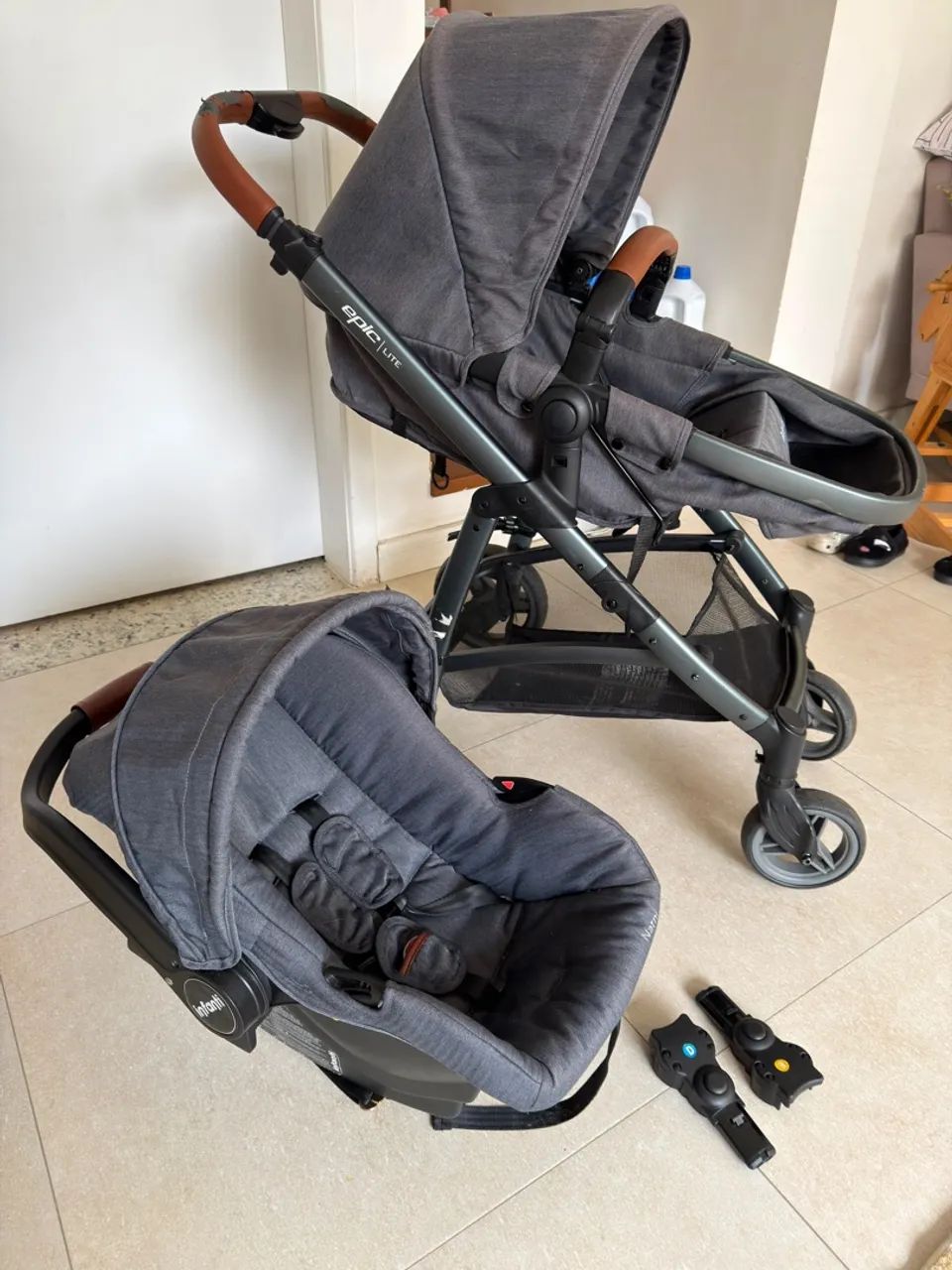 Kit carrinho e bebê conforto com isofix epic infanti - Foto 2