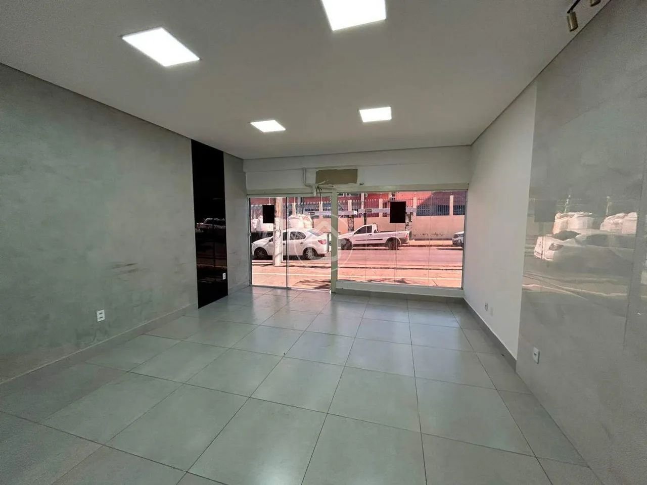 SALAS COMERCIAIS E LOJAS PARA LOCAÇÃO - Foto 3