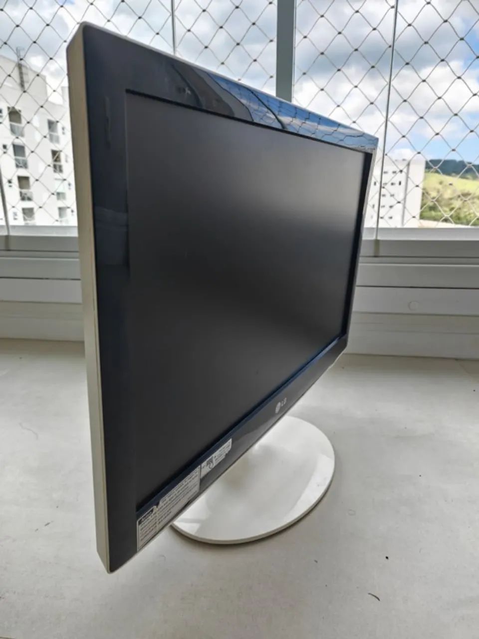 Monitor TV LG 22LU50FR Branco - Foto 2