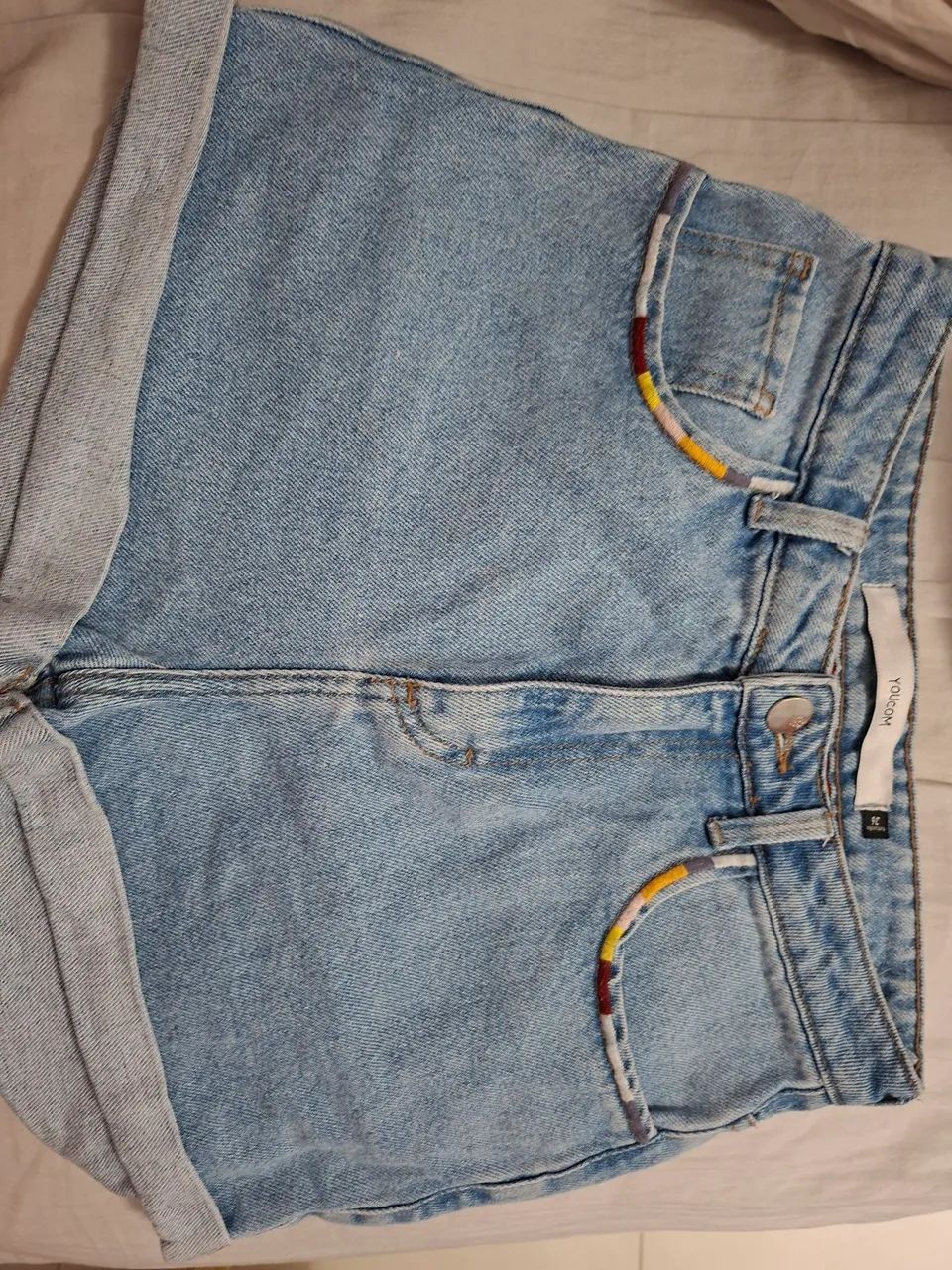 Short jeans com bordado YOUCOM - Foto 2
