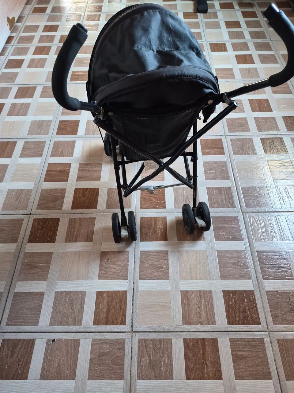 Carrinho de bebê - guarda chuva - Foto 2