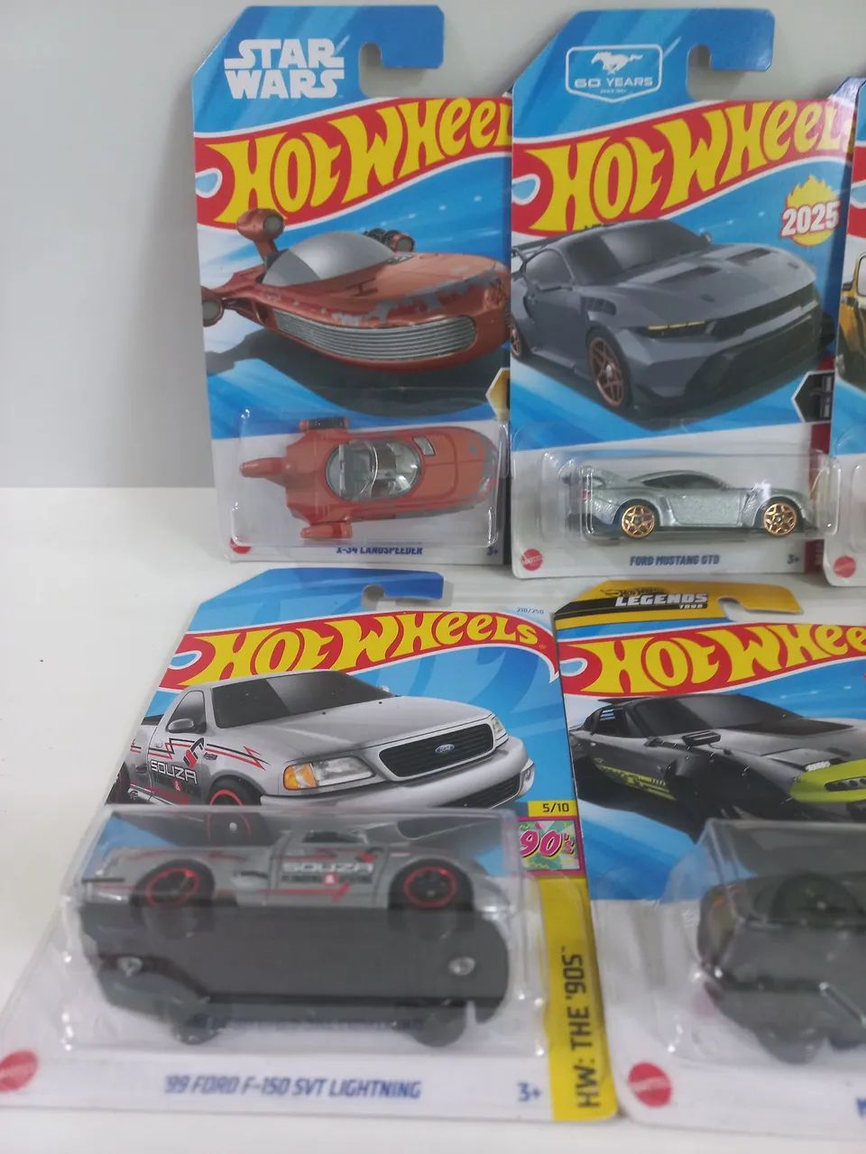 Miniatura Hotwheels diversas lote com 6 unidades e lacrados - Foto 2
