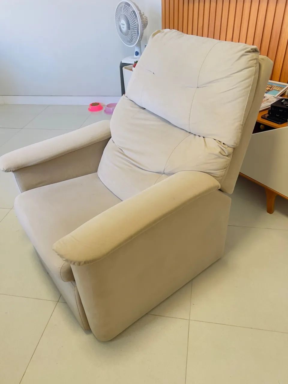 Poltrona reclinável em ótimo estado!