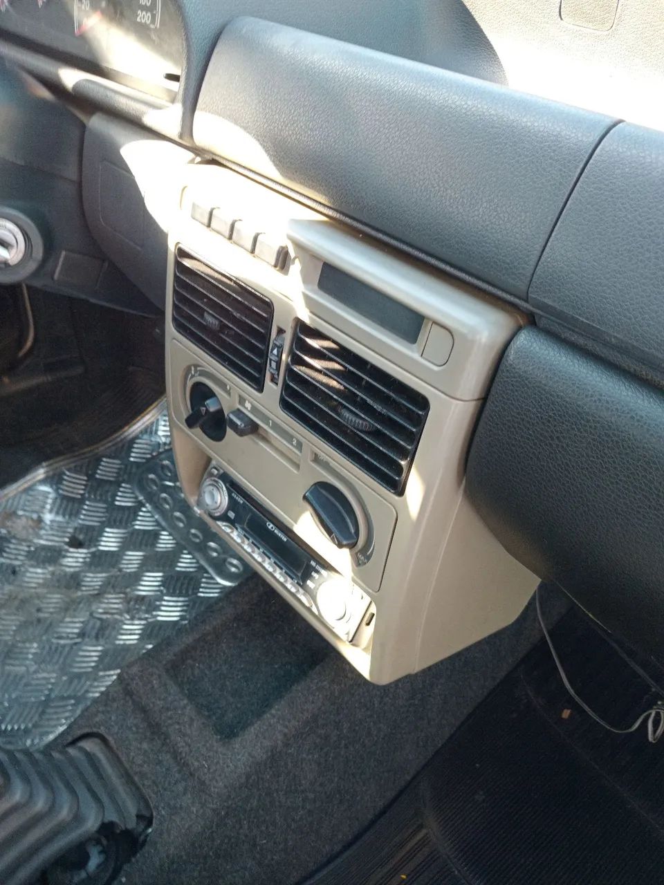 Fiat Uno Mille 1.0 Fire/ F.flex/ Economy 4P 2006 - Foto 11