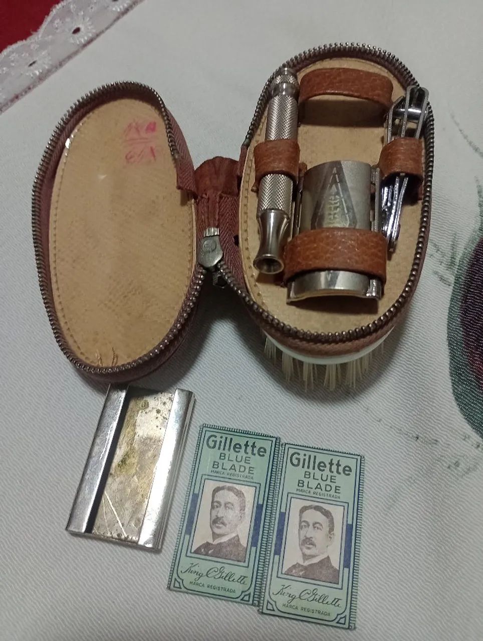 Kit barbear viagem antigo Gillette  - Foto 5