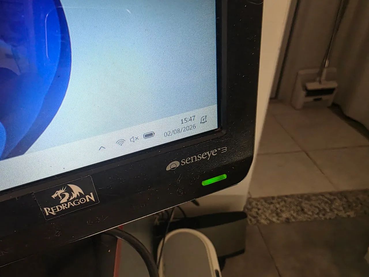 Monitor benq 14" funcionando porem com defeito - Foto 3
