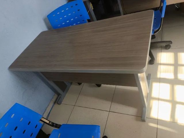 VENDO MESA DE ESCRITÓRIO - PERFEITO ESTADO - Foto 4