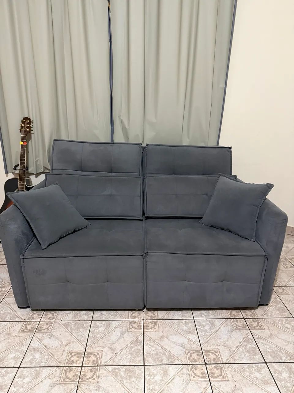 sofá cama com dois lugares, retratil pouco uso