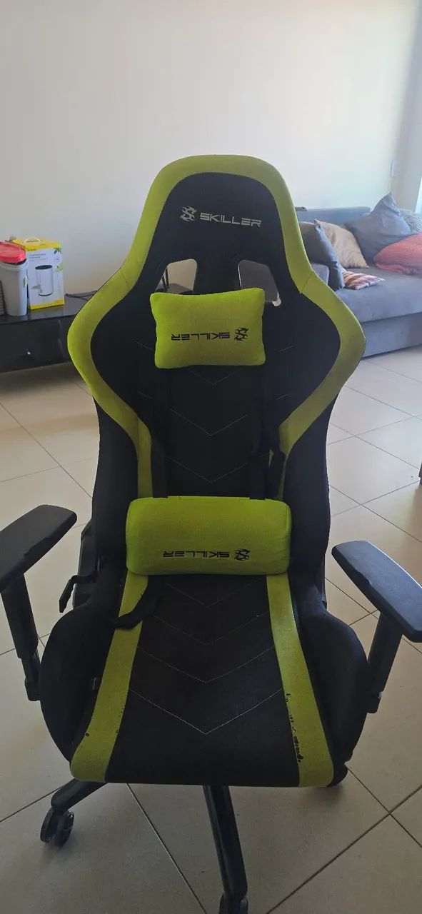 Cadeira gamer usada