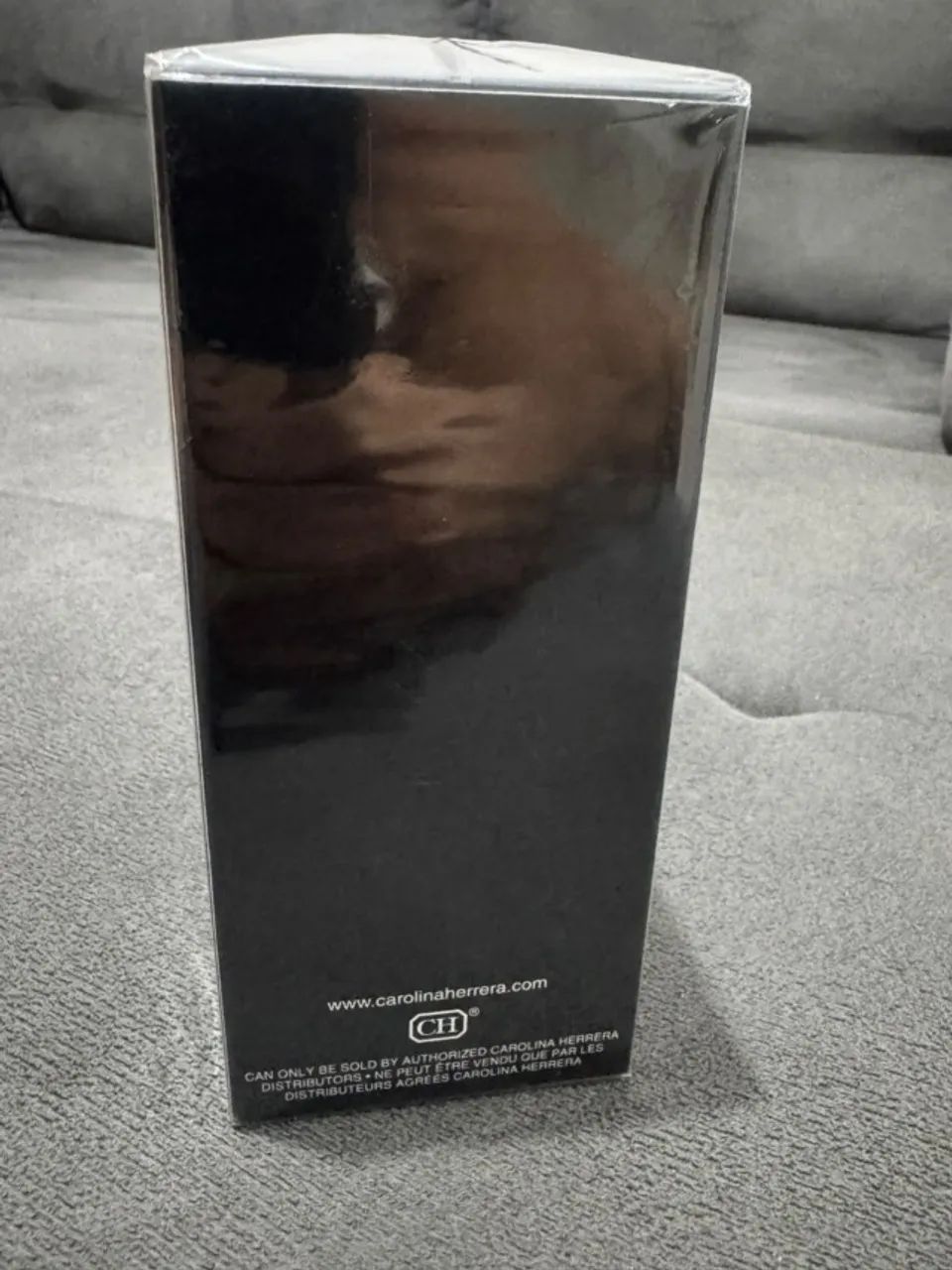 212 VIP Black Elixir 100ml Carolina Herrera - Lacrado - Foto 2